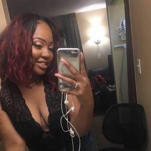 Meet your Posher, Mia